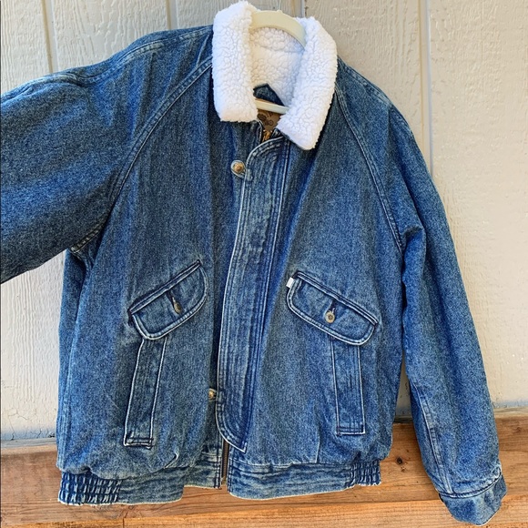 Levi’s oversized sherpa lined heavyweight vintage denim jacket - Picture 4 of 16